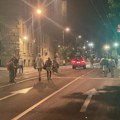 Završen 21. Politički protest u beogradu Učesnici se razilaze nakon šetnje do RTS-a (foto)
