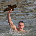 Пливање за Часни крст широм југа: У Пироту победник остао исти, најмасовније у Власотинцу