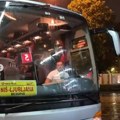 Neki Beograđani tuguju dok ispraćaju poslednji autobus sa BAS-a, većina složna: "ta stanica je bila ruglo" (video)