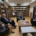 Vučević sa Zurofom: Negovaćemo i ubuduće kulturu sećanja na stradanje Srba i Jevreja