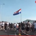 Скандал у Загребу! Мушкарац урлао песму о клању Срба, полиција стајала – и ћутала!