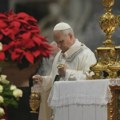 Papa započeo novu godinu apelom za mir