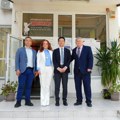 Uz pomoć prijatelja do novog krova: Primopredaja donacije Ambasade Japana PU "Crvenkapa" (foto)