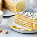 Loara torta: Spoj lešnika, vanile i bele čokolade koji se pamti