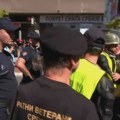 Pristalice SNS verbalno napale ekipu N1 u Nišu, Nenada Božovića psovali i nazvali "ustašom" i "fukarom" VIDEO