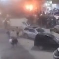 Masakr na pijaci u Siriji Eksplodirala auto-bomba, tela svuda okolo, jezivi snimci iz grada kojim upravljaju protivnici Asada…