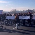 Vučićev režim se opasno ljulja: Nastavljeni protesti studenata, pridružili se novinari, zaposleni u pravosuđu...