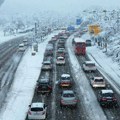 Jak sneg u Južnoj Koreji, zagušenja na auto-putevima