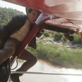 Tom Kruz izveo još jednu vratolomiju pred poslednji film čuvene franšize "Nemoguća misija" (video)