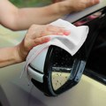 Šta znači auto sa belim peškirom na retrovizoru? Ako putujete i vidite ga pored puta, nemojte samo da prođete
