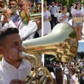 Ovaj štand u Guči je izazvao pravu pomamu: Svi su zastali, a evo šta se nudilo - neverovatno