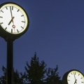 Počelo zimsko računanje vremena, sat pomeren unazad