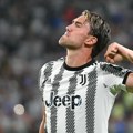Legende Juventusa pružaju podršku Vlahoviću