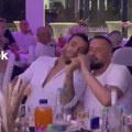 Darko drhtavim glasom pevao omiljenu pesmu pokojnog brata: Tugu u očima svi su videli: Dva meseca bez tebe...