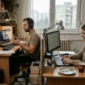 Radite od kuće i pali ste u dnevnoj sobi? Advokat otkriva da li poslodavac mora da vam plati odštetu i za povredu van…