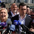 Марин Ле Пен представила Барделу као будућег премијера: Нови план за изборе у Француској 2027.