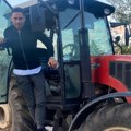 "Nećete čuti to iz njegovih usta..." Kuma i komšije otkrile detalje o teškom detinjstvu Duška Tošića: Bili su veoma siromašna…