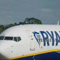 Rajaner će osporavati tvrdnju putnika da je isisan iz prozora aviona koji je u letu izbijen