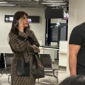 Jedna ima pet stanova koje izdaje, druga ima luks vilu i snima pesme u Americi: Ove naše pevačice se udale za milionere i…