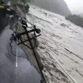 U poplavama i klizištima u Indoneziji poginulo 19, nestalo sedmoro ljudi