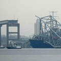 Ugao koji najbolje pokazuje šta se desilo u SAD: Najdetaljniji snimak broda i uništenog mosta