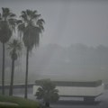 Poplavljen aerodrom u Dubaiju: Avioni se jedva kreću po pisti, obustavljeni brojni letovi VIDEO