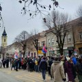 (Foto): Protestna šetnja građana i studenata od Rume do Sremske Mitrovice