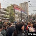 Državni narativ o bombardovanju na protestu studenata u blokadi