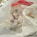 Kod Novosađanina pronađeni kokain, marihuana i elektronske cigare sa uljem kanabisa