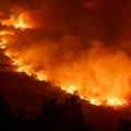 Novi snimci pakla iz Crne Gore: Vatra ne posustaje, požari na više lokacija, besana noć za vatrogasce (video)