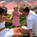 Brat naše pevačice zaveo učenicu Verio je na 18. rođendan i danas su u srećnom braku!