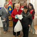 Grad Leskovac i Crveni krst zajedno: Novogodišnji paketići za decu kojoj je podrška najpotrebnija