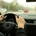Vožnja na autopilotu: Zašto ponekad ne pamtimo kilometre koje smo upravo prešli