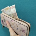 Vučić: Srednjoškolcima po 10.000 dinara u narednih 10 dana