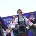 Na Trgu republike 2.500 folkloraša zaigralo Moravac u centru Beograda