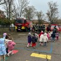 Едукација деце из вртића о пожару у Кикинди