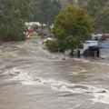 Grana drveta ubila ženu! Katastrofalne poplave nose sve pred sobom! Naređena hitna evakuacija u Sidneju, dramatične scene u…