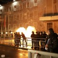 Neredi u Tirani: Demonstranti bacili Molotovljeve koktele na zgradu albanske vlade