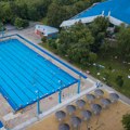Bazen nemamo, ali obilazimo ono što liči na bazen – sezona kupanja u obećanjima je otvorena Gradonačelnik obišao bazen!?