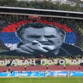 Delije razvile šetalicu sa likom Ratka Mladića: Minut ćutanja, pa skandiranje na Marakani!