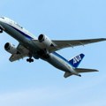 Japan: zbog problema sa motorom evakuisano svih 152 putnika iz aviona