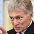 "Estonsko rukovodstvo nije objavilo nikakve dokaze": Peskov odbacio optužbe da Rusija stoji iza požara u fabrici oružja