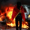 Direktor policije Tirane povređen na protestima! Bolnice pune, nasilje postaje sve žešće