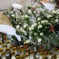Sahranjen nastavnik kog je u školi ubio bivši učenik: Kolege i đaci nosili bele ruže, prisustvovao i Makron