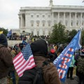 "Amerika se bliži svom kraju": Da li su SAD na ivici novog građanskog rata? "Zemlja tone u sektaški sukob"