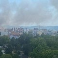 Gori deponija u Kragujevcu, iz JKP “Šumadija” tvrde da je požar pod kontrolom