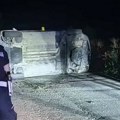 Povređeno šestoro maloletnika: Vozač izgubio kontrolu u krivini, automobil se prevrnuo na krov: Teška nezgoda kod Užica (foto)…