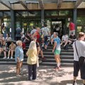 Građani se okupili ispred suda u Novom Sadu, ali ga nisu blokirali