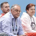 Svi se pitaju ko je misteriozna žena pored Čovića u prvom redu, iznenadićete se o kome je reč
