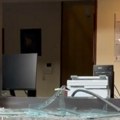 (Video) Oštećena ambasada Srbije u Teheranu: Razbijeni prozori, srča na sve strane